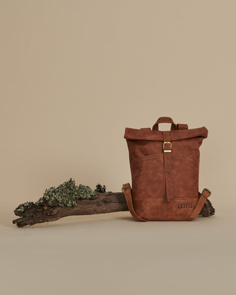 Mochila Mahuida Mini Cuero Caramelo 13"